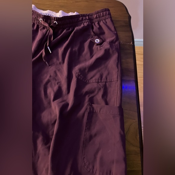 NWOT Plum colored scrub pants size L - Picture 2 of 4